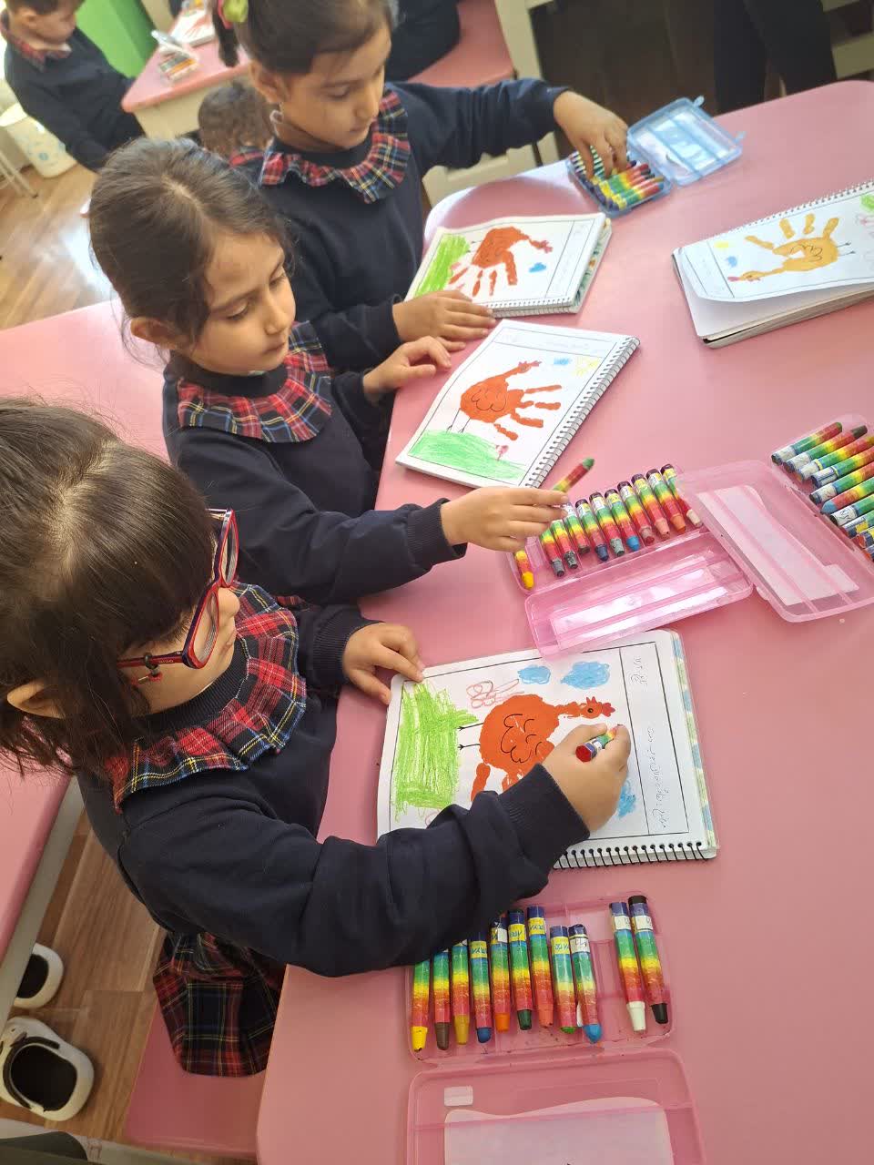 نقاشی خلاق گروه سنی 5 سال